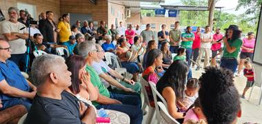 Agricultura Familiar e Agronegócios de Casa de Ovos inaugurada Assentamento Terra Prometida