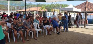 Obras Públicas de Bairro Village na Estrada do Campinho com Prefeito em 2024