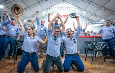 Cobertura Fotográfica na Agrishow: Um Dia no Stand da Jumil