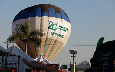 Cobertura Fotográfica da 20ª Feira de Agronegócios Copercana: Um Olhar Experiente sobre o Agronegócio