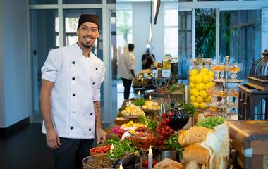 O novo empreendedor não vende produtos. Ele vende presença.