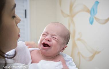 Cólica de bebê?! Saiba 10 dicas que vão te ajudar muito! Veja!