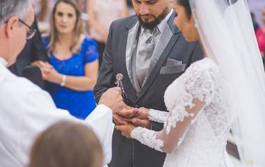 Frases para alianças de casamento: a 16 é para rir muito!