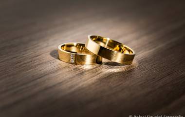 Vai investir nas alianças do casamento?