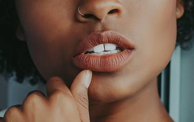 5 DICAS PARA CUIDAR DA PELE NEGRA