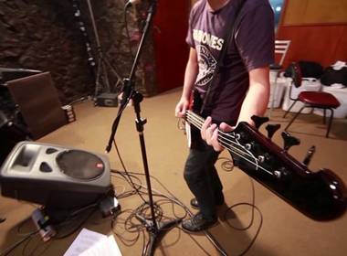 Videoclipes de I Need you Back (Ben Kweller cover)