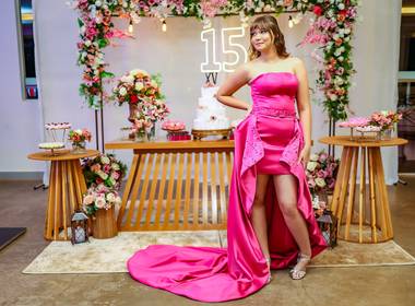 DEBUTANTE de MARIA EDUARDA