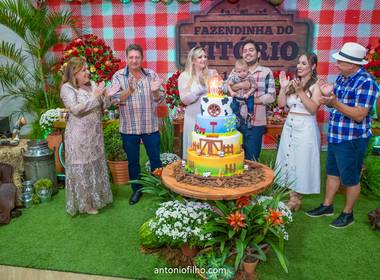 Aniversários de Vitorio 01 ano 