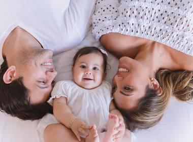 Bebês e família de Angelina - 8 meses