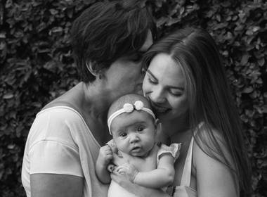 Bebês e família de Aurora - 2 meses