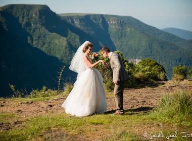 Elopement Wedding de E R Elopemend
