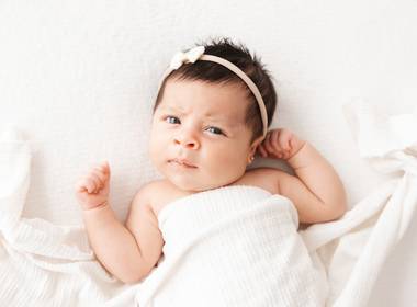Newborn Natural de Crescendo com a Helena