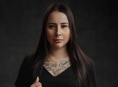 Ensaio Corporativo de Studio Session - Sabrina