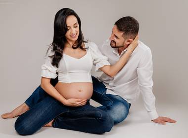 Estúdio de Ensaio Fotográfico de Gestante em Estúdio em Alfenas, MG, Joice Oliveira