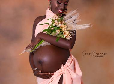 Gestante de Projeto Negras Mãe