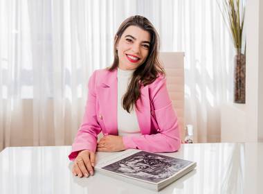 RETRATOS PROFISSIONAIS de Roberta Adamatti - Especialista em Micropigmentação