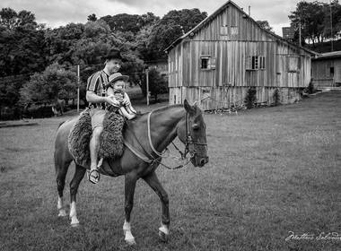FAMÍLIA de Um dia com a Família Vanin Carraro - Documental Família