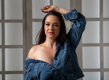 Fotografia em estúdio de Ensaio Feminino