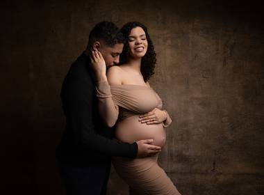 Ensaio Gestante de Ensaio Gestante em Estúdio em Ipatinga | Maitê e Gabriel à espera de Heitor