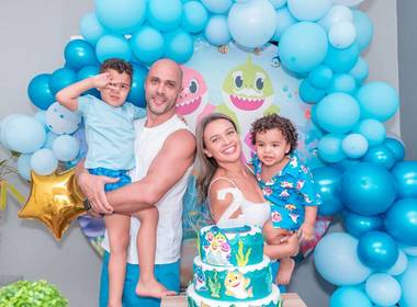 Aniversários de Gregory 2 Anos