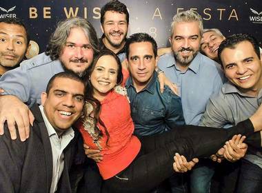 Corporativo de Be Wiser A Festa