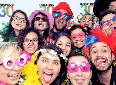 Corporativo de Positivo 30 Anos