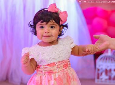 ANIVERSÁRIOS de Laís - 1 aninho