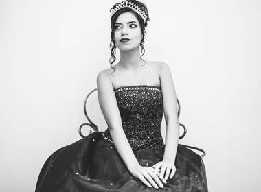 Debutante de Aniversário 15 anos Sandra