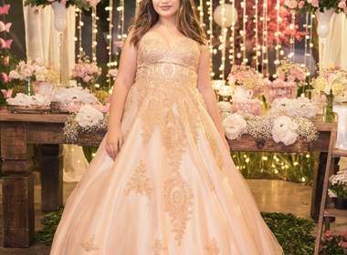 Debutante de Aniversário 15 anos Lara