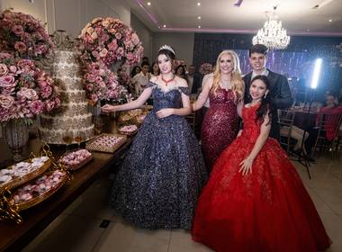 Debutante de Debutante Ana Julia