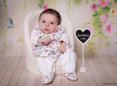 Acompanhamento mensal de Antônia - 1 mês 