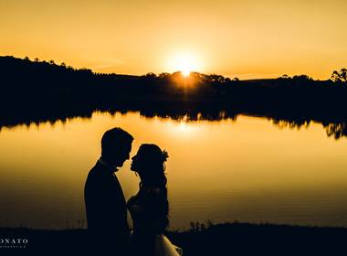 Casamentos de Casamento por do sol na Fazenda Lageado - Giovana e André