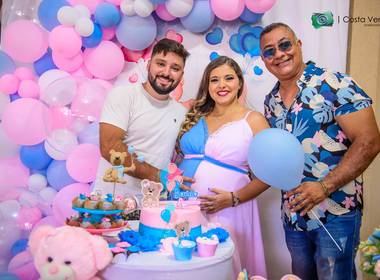 CHÁ REVELAÇÃO de CHÁ REVELAÇÃO AYMME