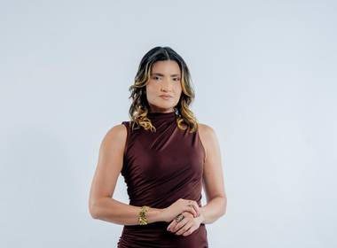 ENSAIO CORPORATIVO de Michele Mendes