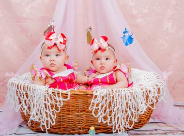 ESTUDIO KIDS de Acompanhamento Mensal Gêmeas