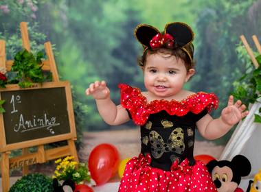 Smash the Cake de Olivia