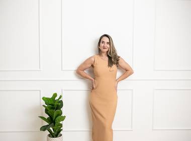 Corporativo de Fernanda Neves