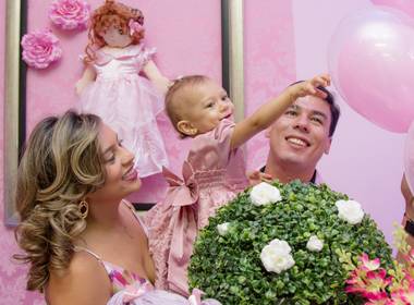 Aniversário infantil de Malu na casa de boneca - 1 ano