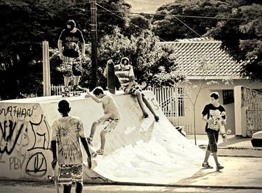 PRETO E BRANCO de O CLÁSSICO PRETO E BRANCO  