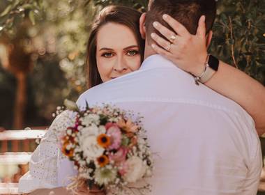 CASAL de FOTOGRAFIA DE CASAL | CAROLINA E CARLOS - PRAÇA DO DMAE - PORTO ALEGRE - RS