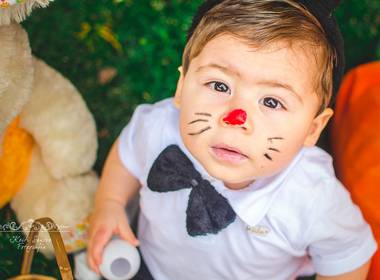 INFANTIL de Heitor esperando Coelho da Páscoa - Sapucaia do Sul 