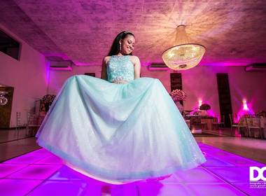 Festa de 15 anos de Festa de 15 anos Isadora na UNIK em Porto Alegre