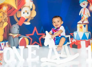 Ensaio Infantil Temático de Circo Azul