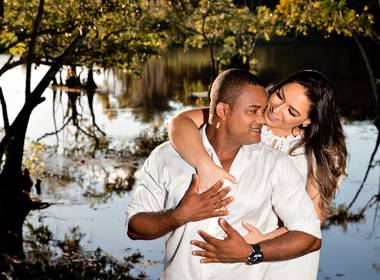 Ensaio Pré-Casamento de Ensaio Pré Casamento Valdemar e Geisa na Praia do Forte - Bahia