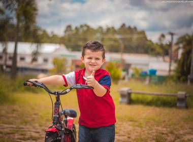 infantil de Ensaio Enzo Gabriel Bike