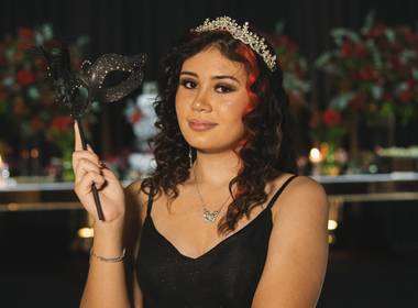 Debutante de MARIA EDUARDA