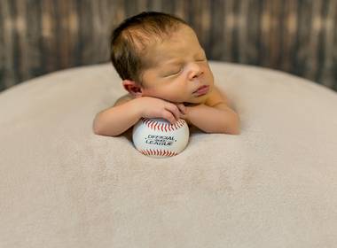 NEWBORN de Newborn | Sebastian