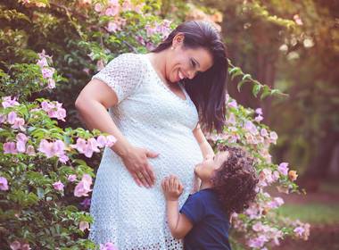 Gestante de Cleane grávida da Ísis