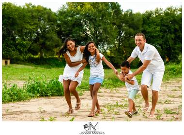 Outros de Ensaio Jânio & Família