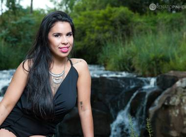 Ensaios de Ana Cláudia